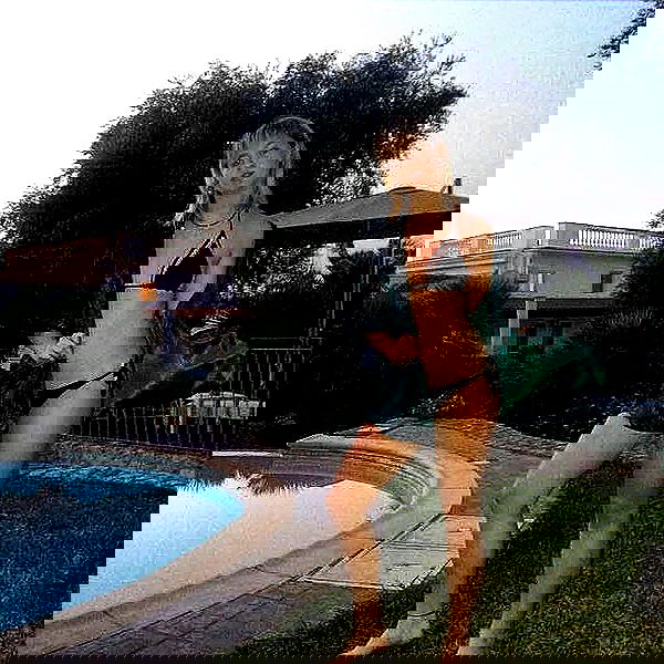 _femalien image ~ Altpins