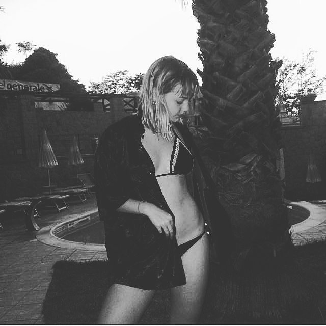 _femalien instagram image archive image