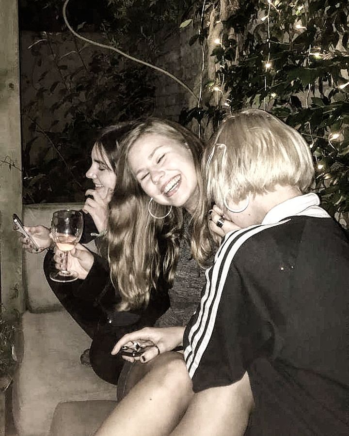 _femalien instagram image archive image