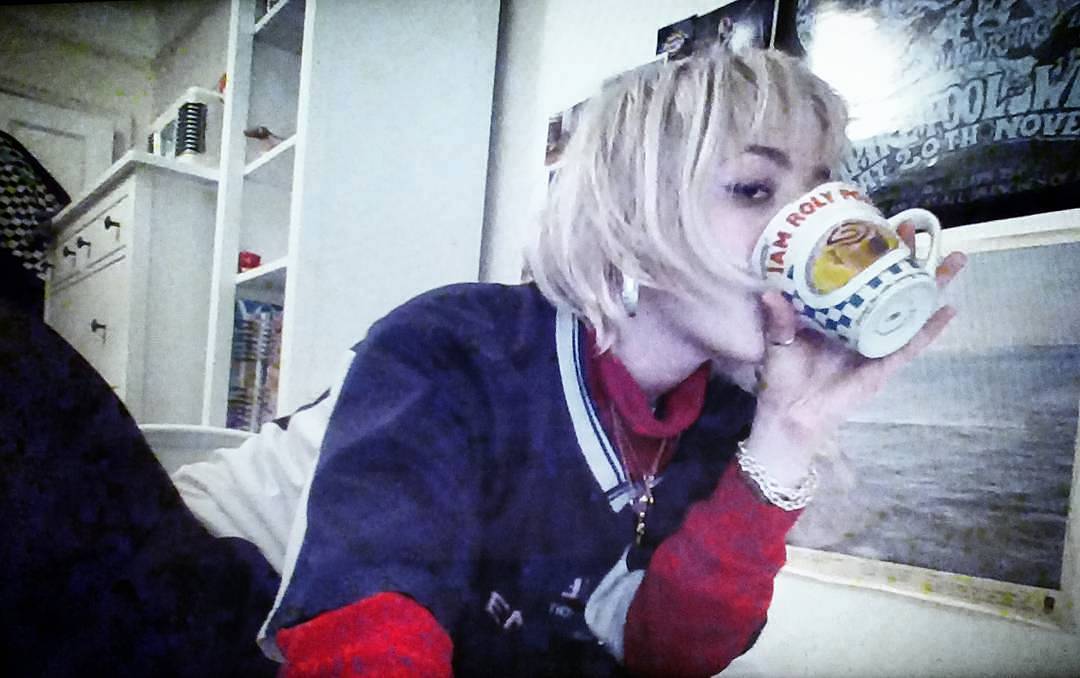 _femalien instagram image archive image