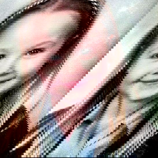 _femalien image ~ Altpins