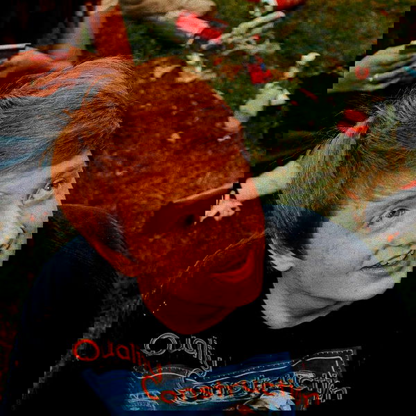 _femalien image ~ Altpins