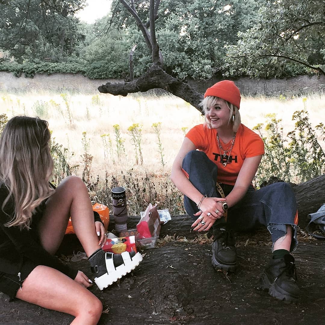 _femalien instagram image archive image