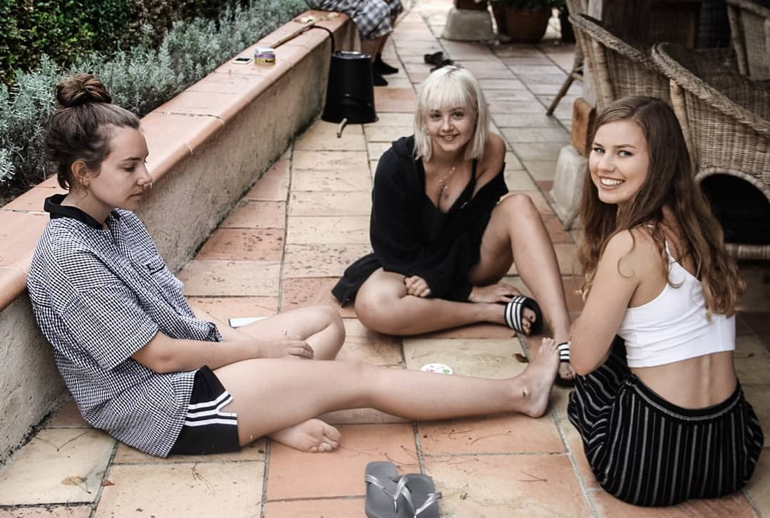 _femalien instagram image archive image