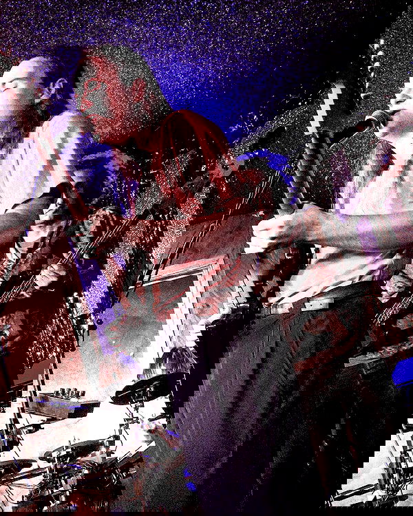 _femalien image ~ Altpins