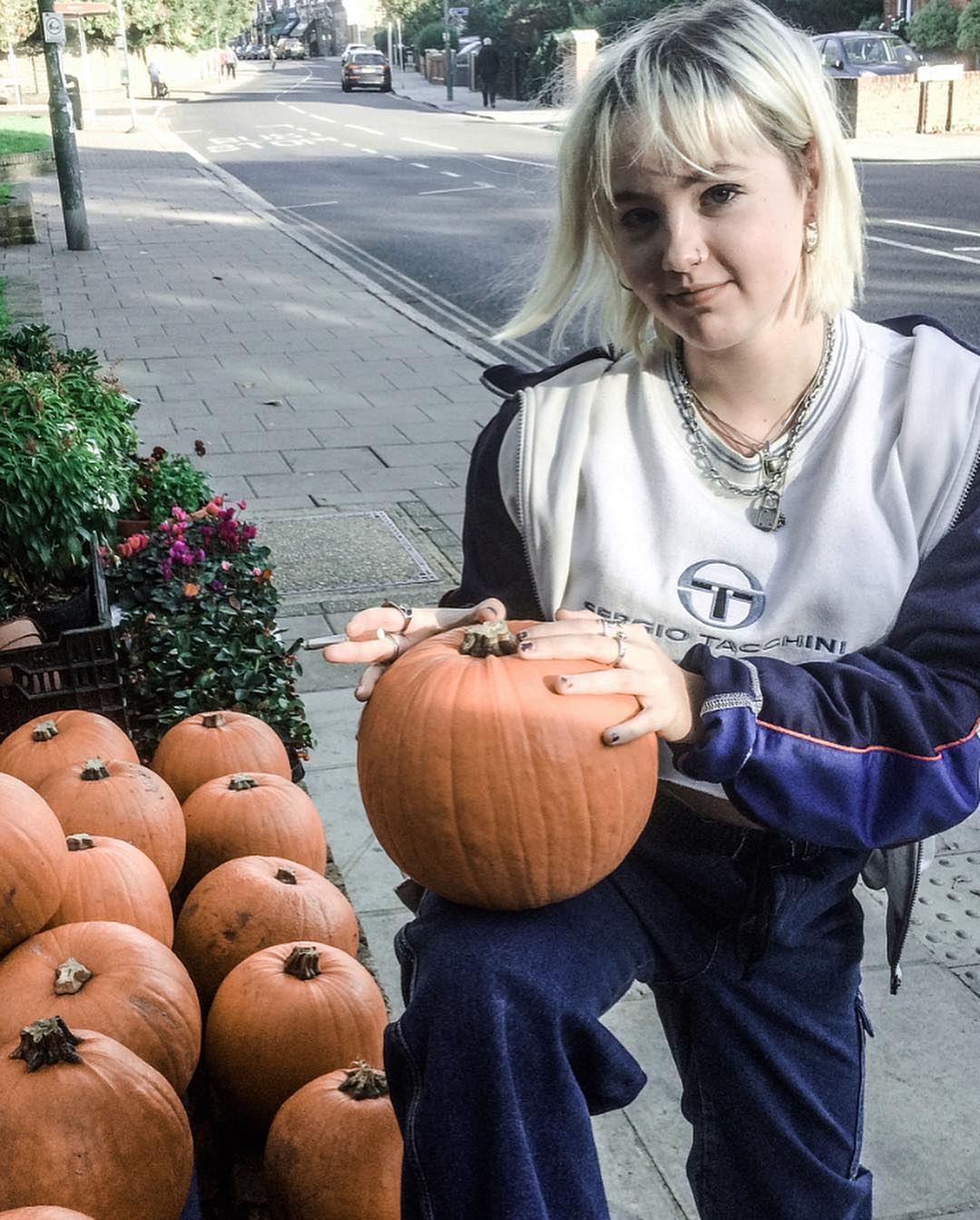 _femalien instagram image archive image