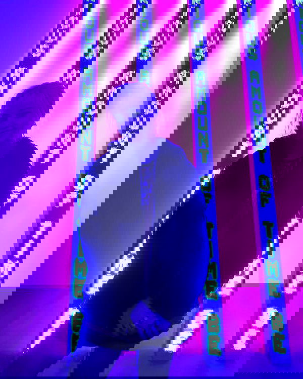 _femalien image ~ Altpins