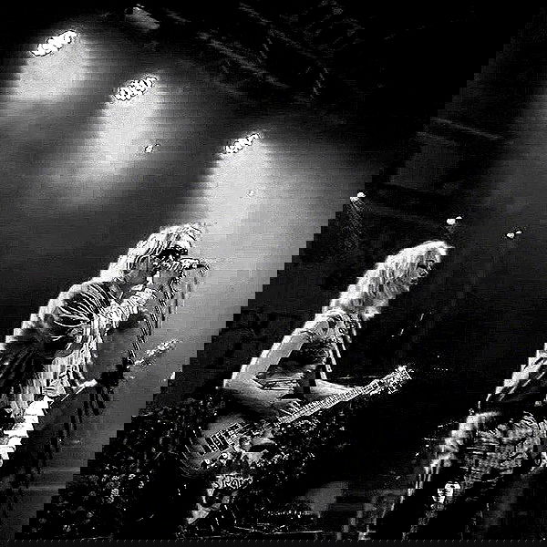 _femalien image ~ Altpins