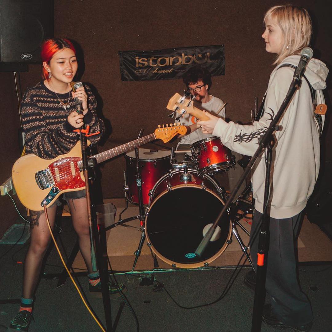 _femalien instagram image archive image