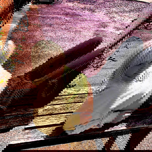 _femalien image ~ Altpins