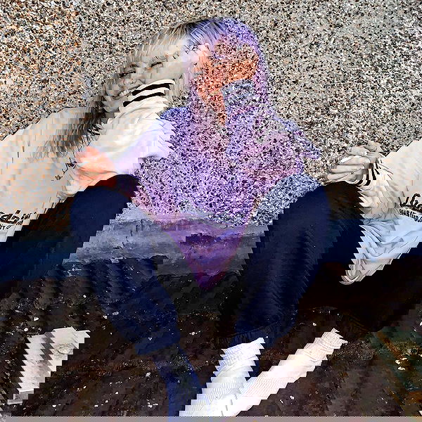 _femalien image ~ Altpins