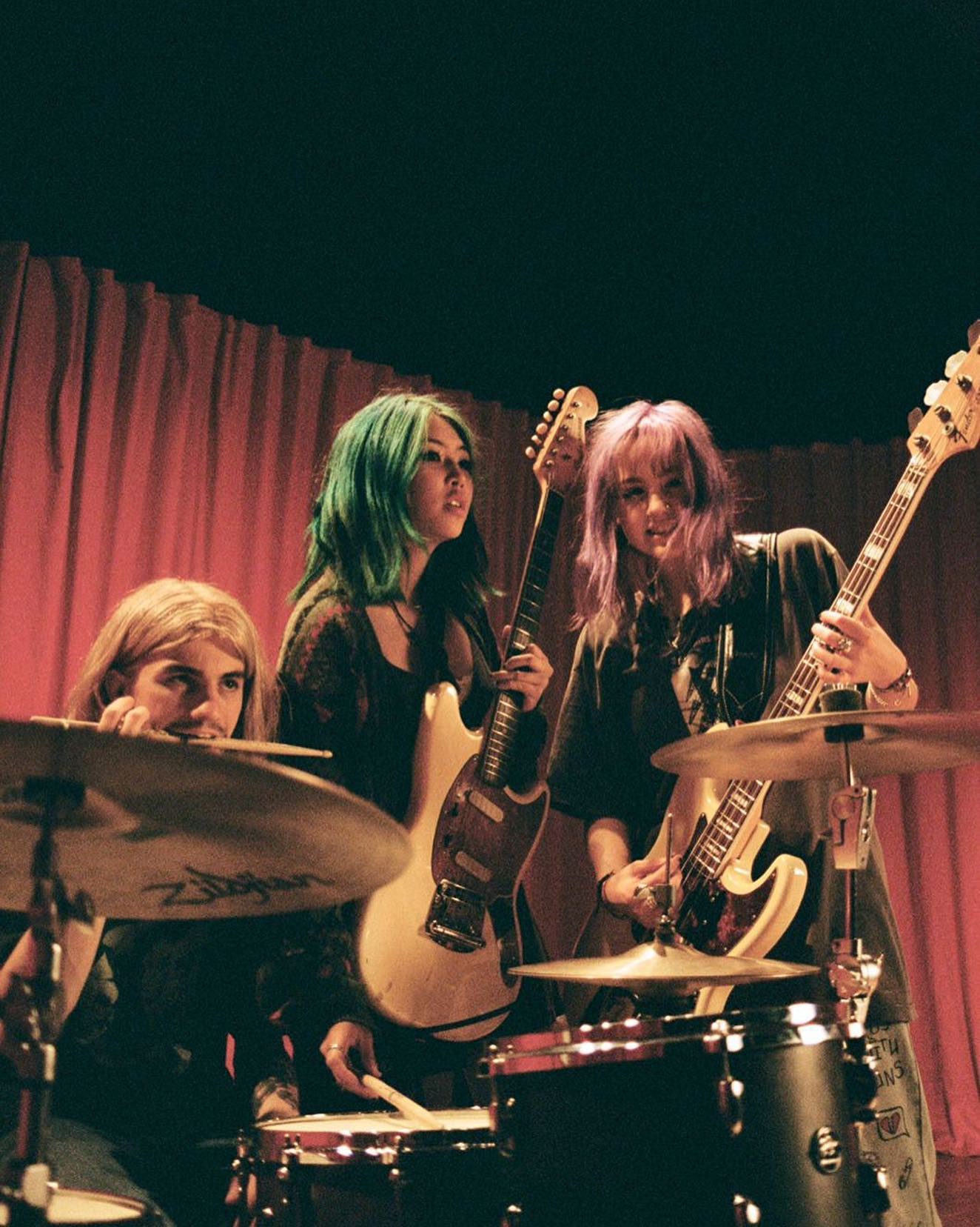 _femalien instagram image archive image