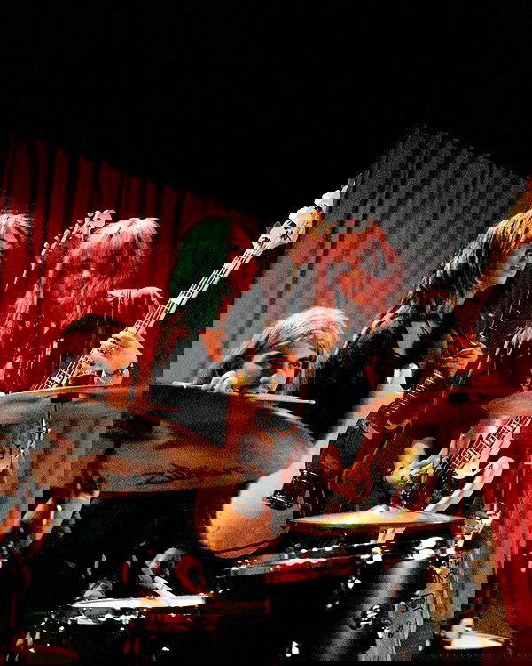 _femalien image ~ Altpins