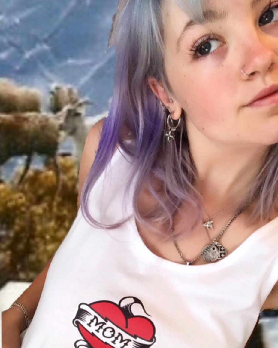 _femalien instagram image archive image