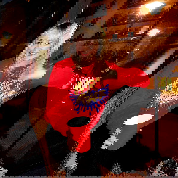 _femalien image ~ Altpins