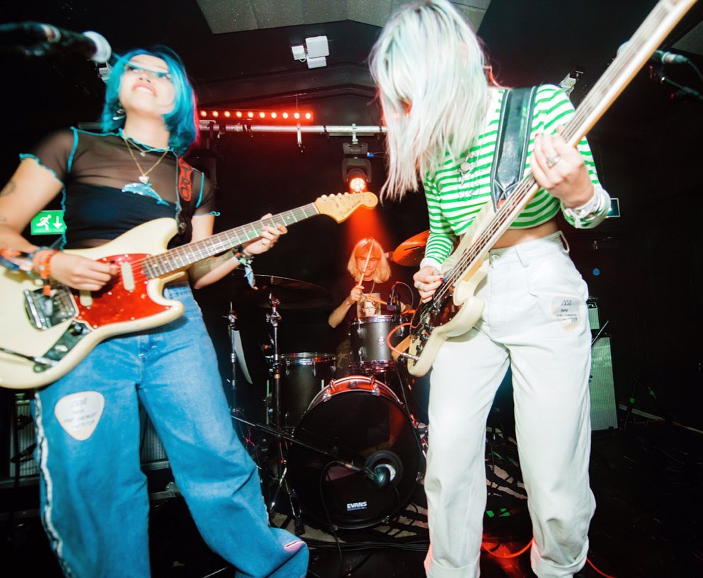 _femalien instagram image archive image