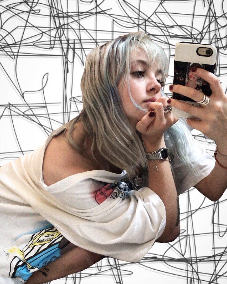 _femalien instagram image archive image