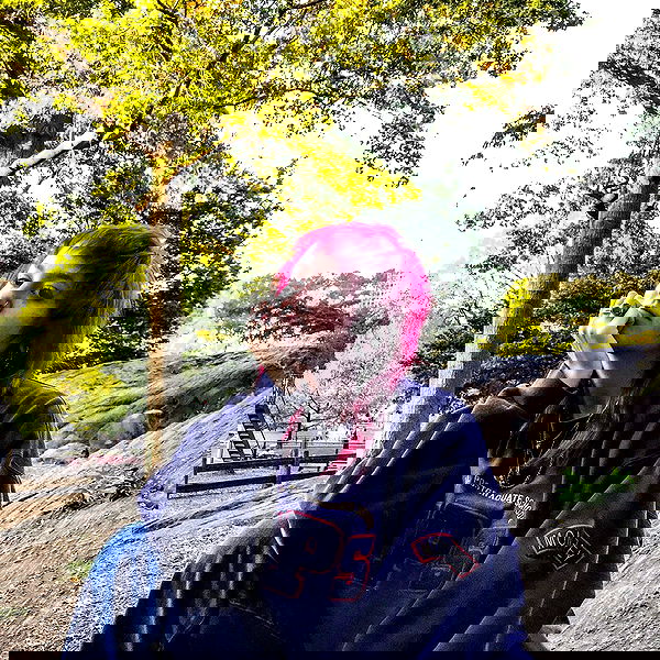 _femalien image ~ Altpins