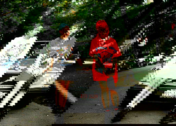 _femalien image ~ Altpins