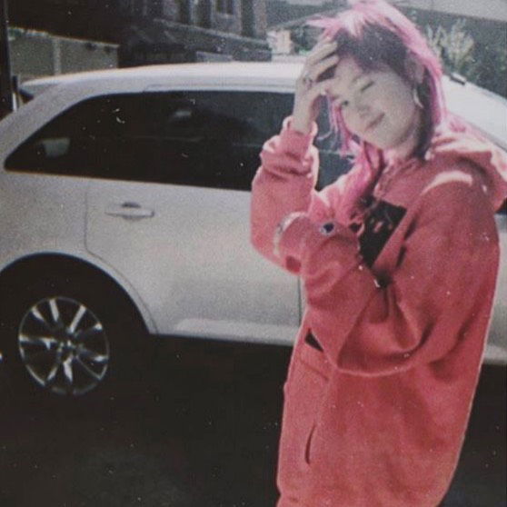 _femalien instagram image archive image