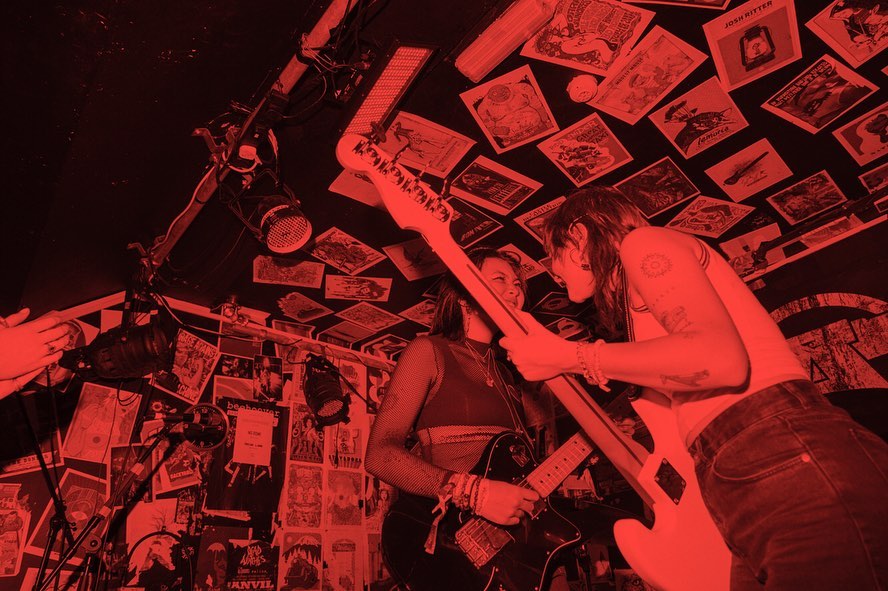 _femalien instagram image archive image