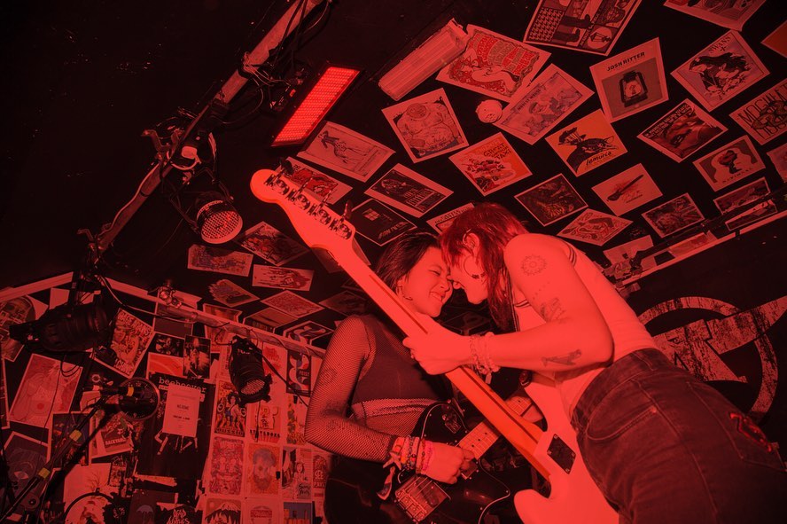 _femalien instagram image archive image