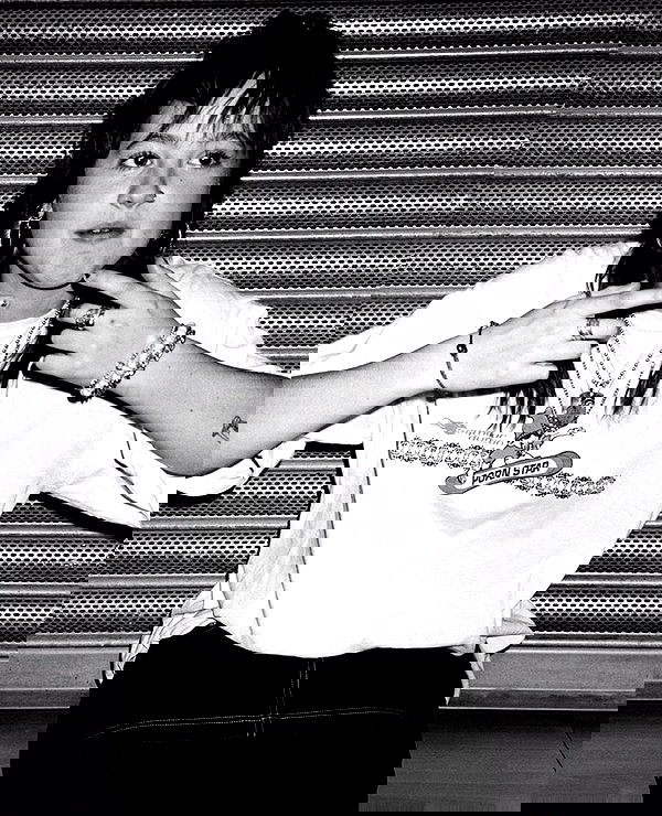 _femalien image ~ Altpins