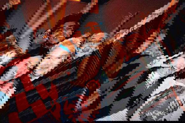 _femalien image ~ Altpins