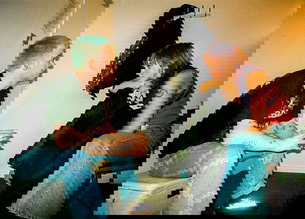 _femalien image ~ Altpins