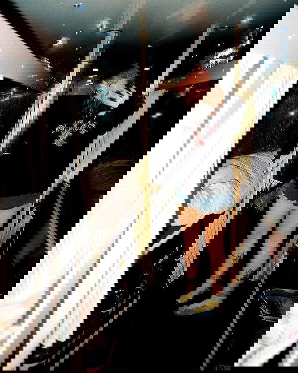 _femalien image ~ Altpins