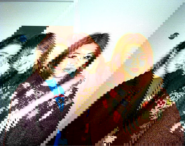 _femalien image ~ Altpins