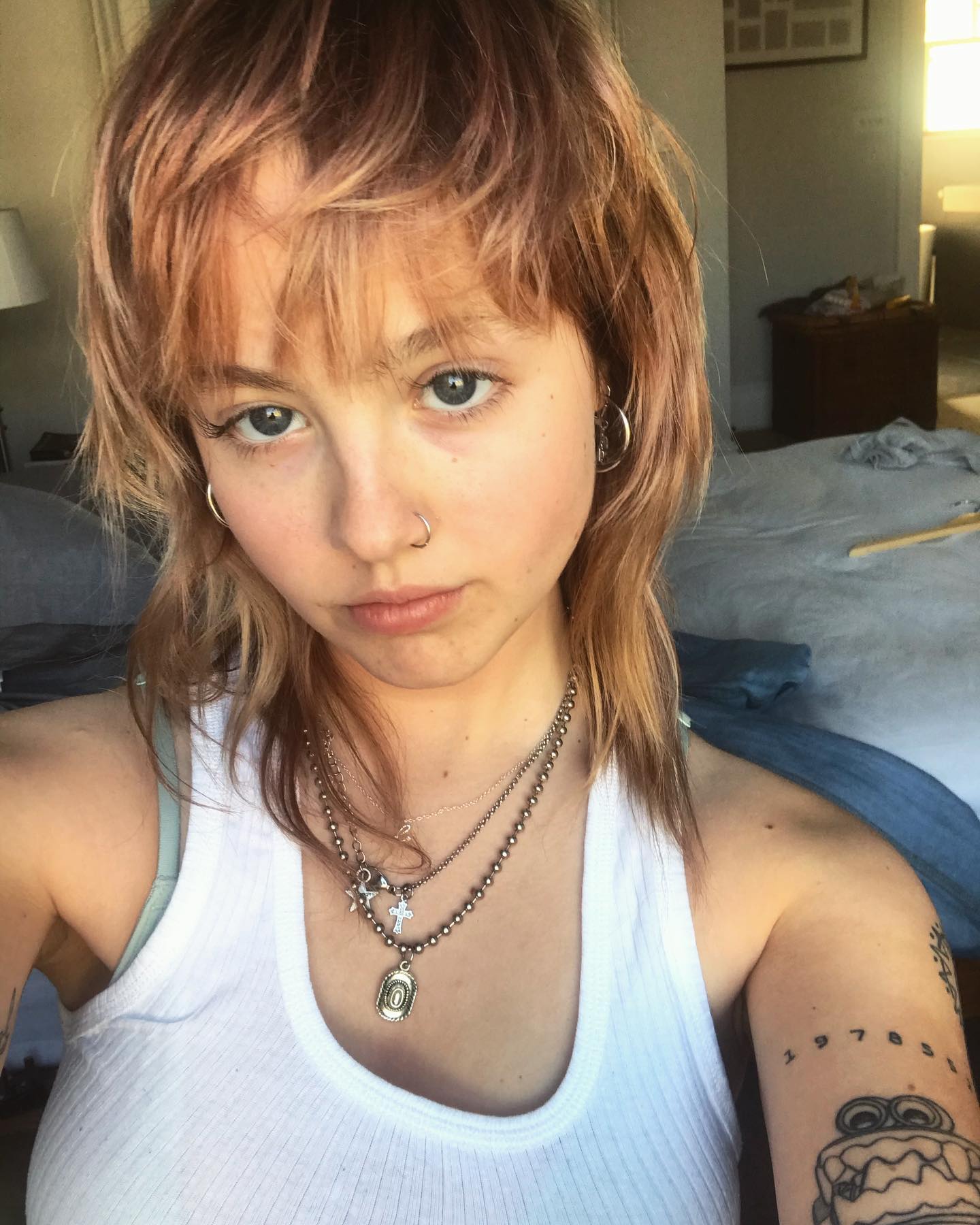 _femalien instagram image archive image