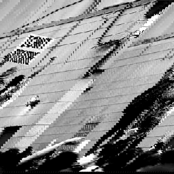 _femalien image ~ Altpins