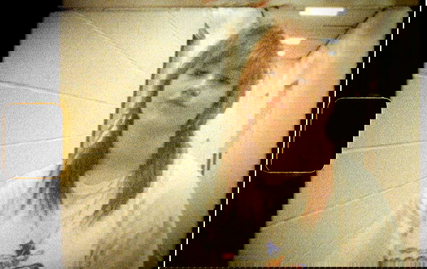 _femalien image ~ Altpins