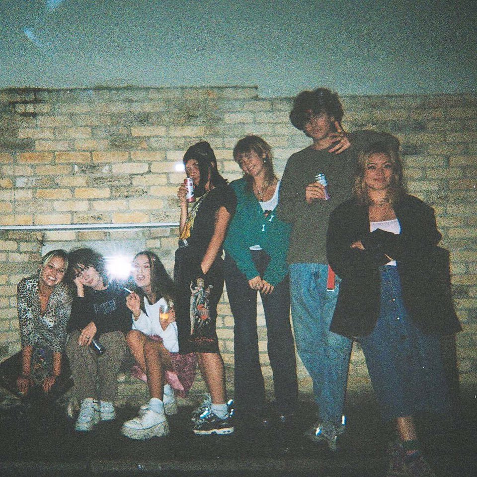 _femalien instagram image archive image