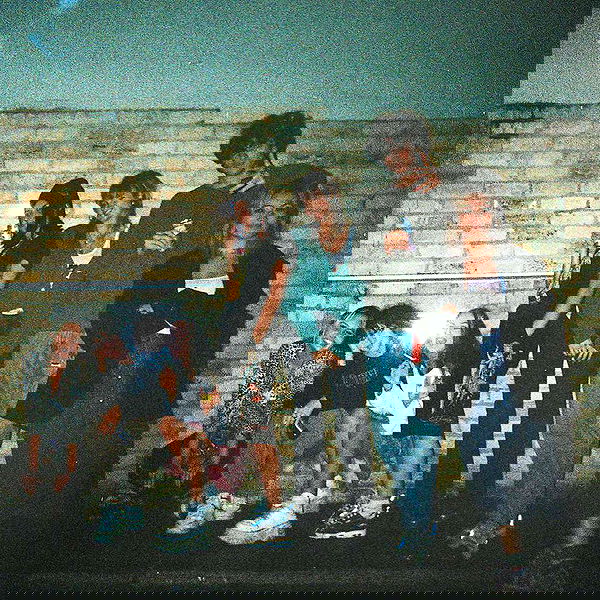 _femalien image ~ Altpins