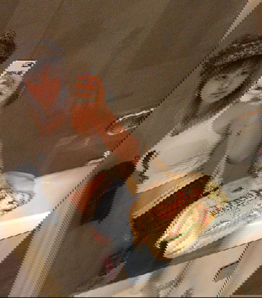 _femalien instagram image archive image