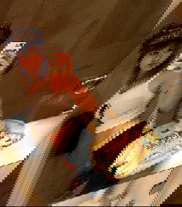 _femalien image ~ Altpins