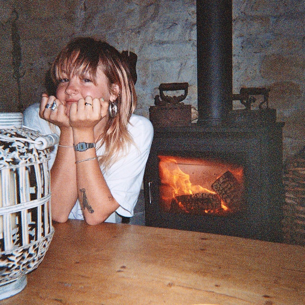 _femalien instagram image archive image