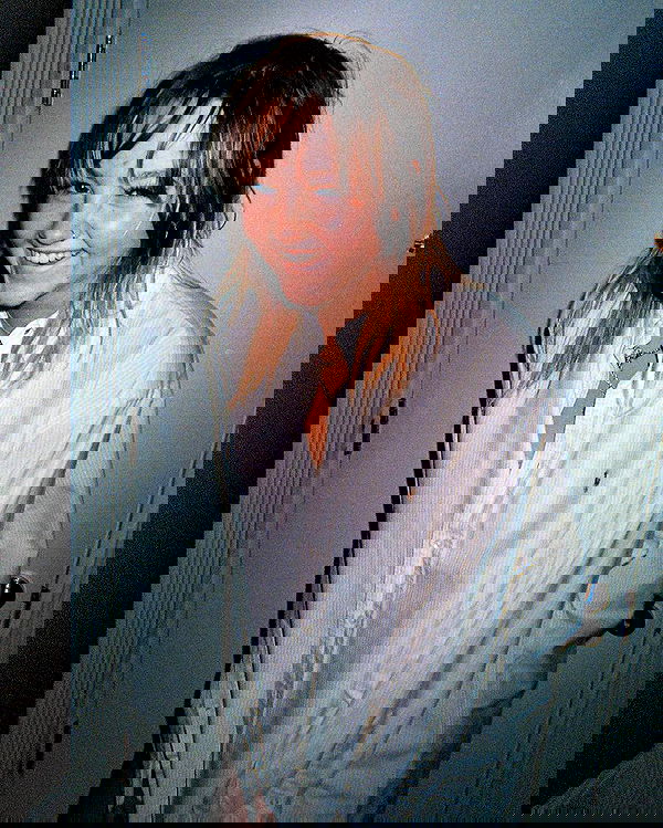 _femalien image ~ Altpins