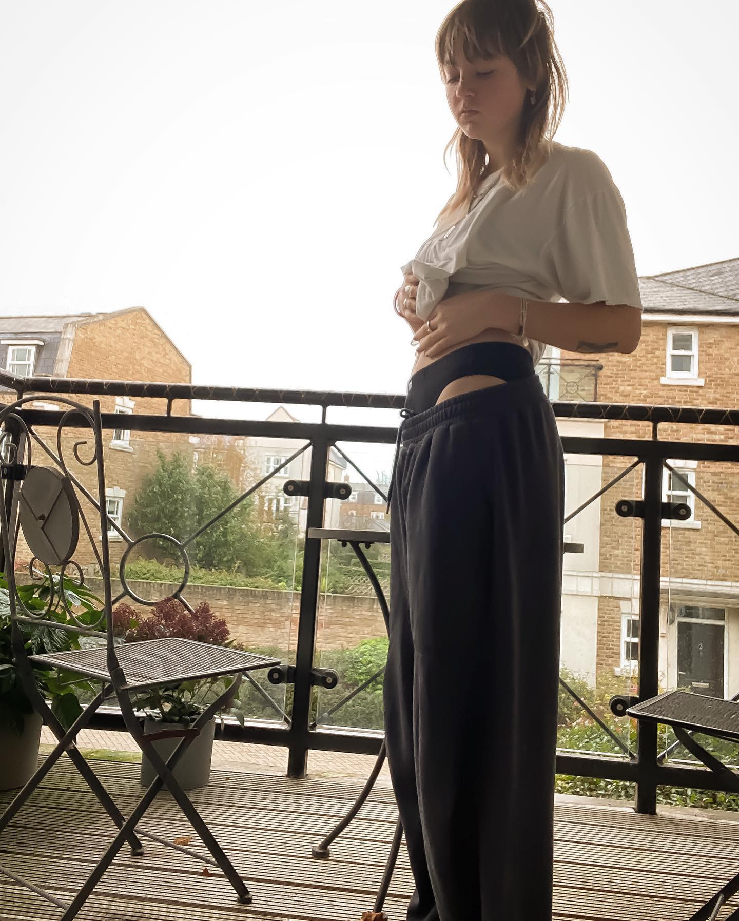 _femalien instagram image archive image