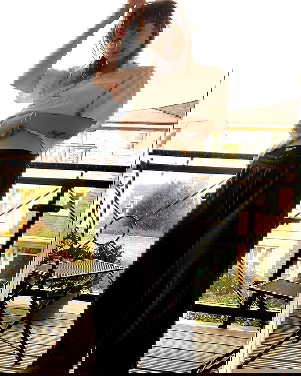 _femalien image ~ Altpins