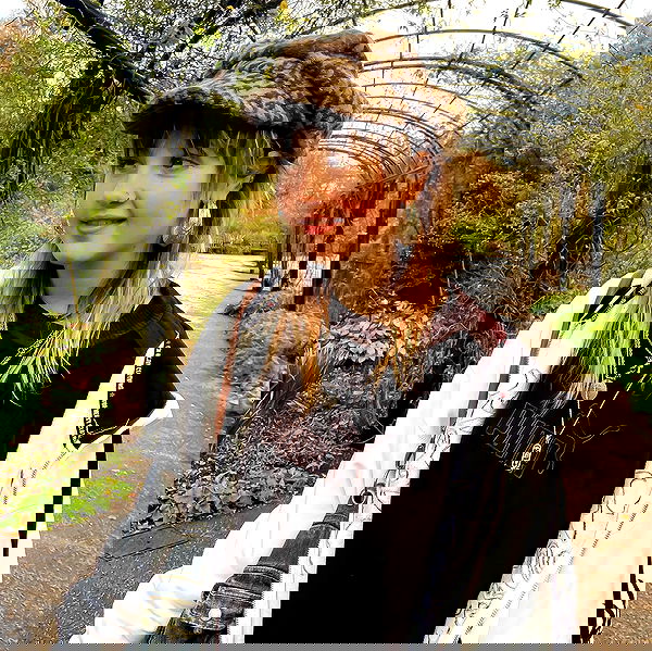 _femalien image ~ Altpins