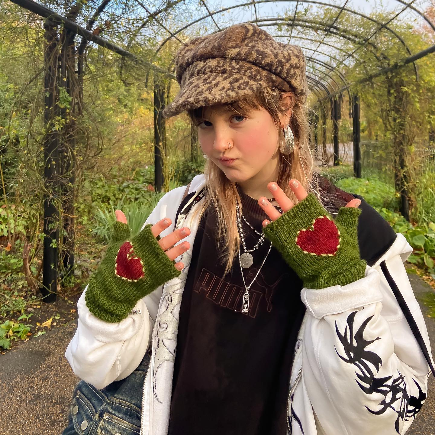 _femalien instagram image archive image