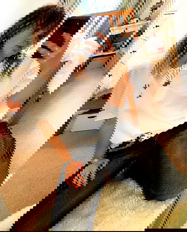 _femalien image ~ Altpins