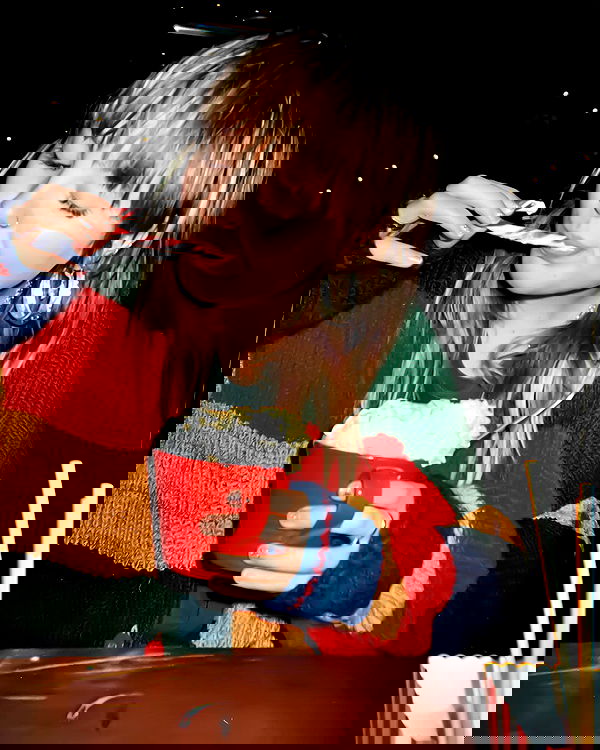 _femalien image ~ Altpins