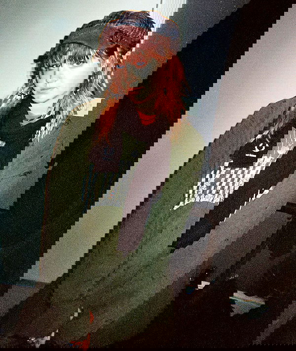 _femalien image ~ Altpins