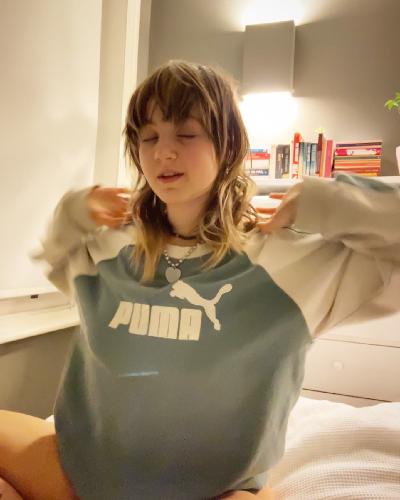 _femalien instagram image archive image