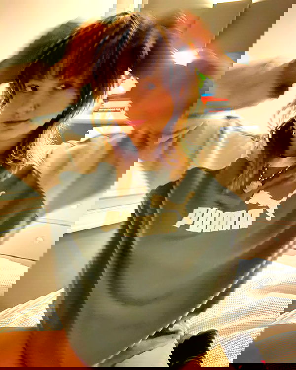 _femalien image ~ Altpins