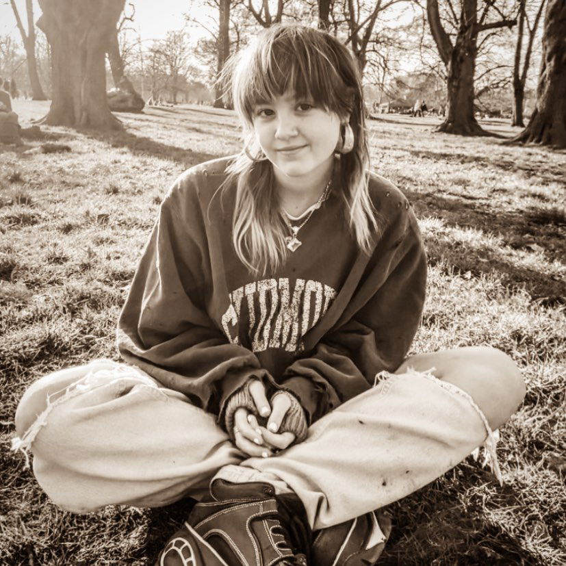 _femalien instagram image archive image